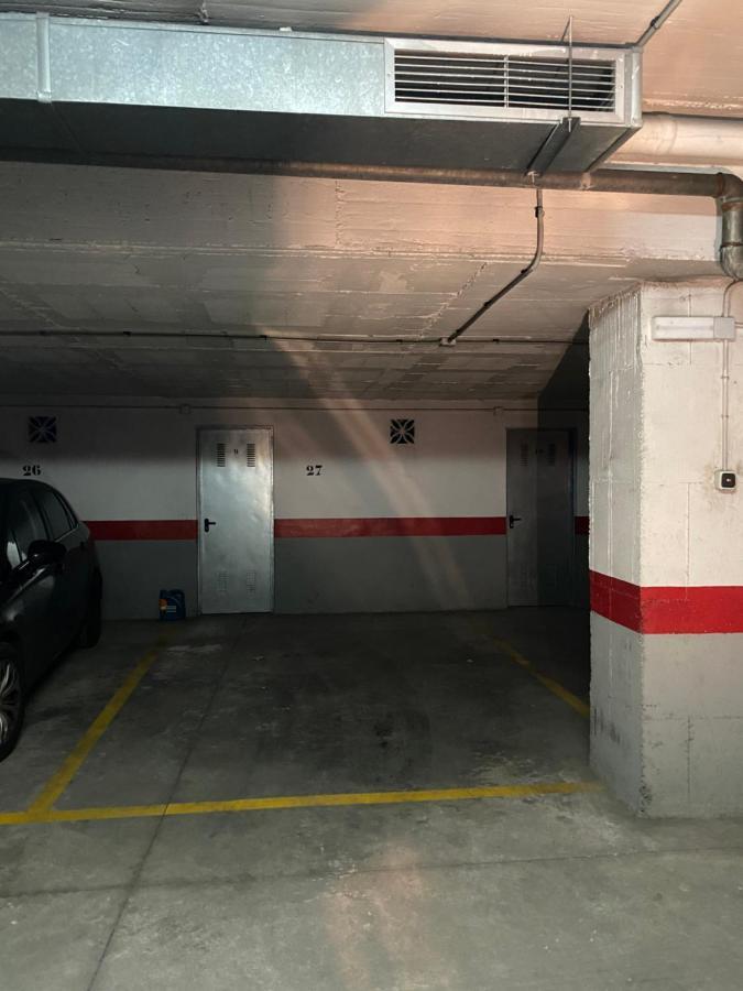 マラガPrivate Terrace & Free Parkingアパートメント エクステリア 写真